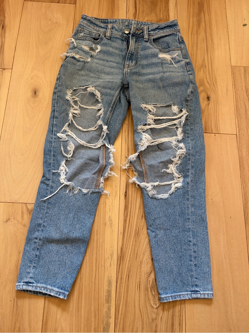 American Eagle Mom style jeans